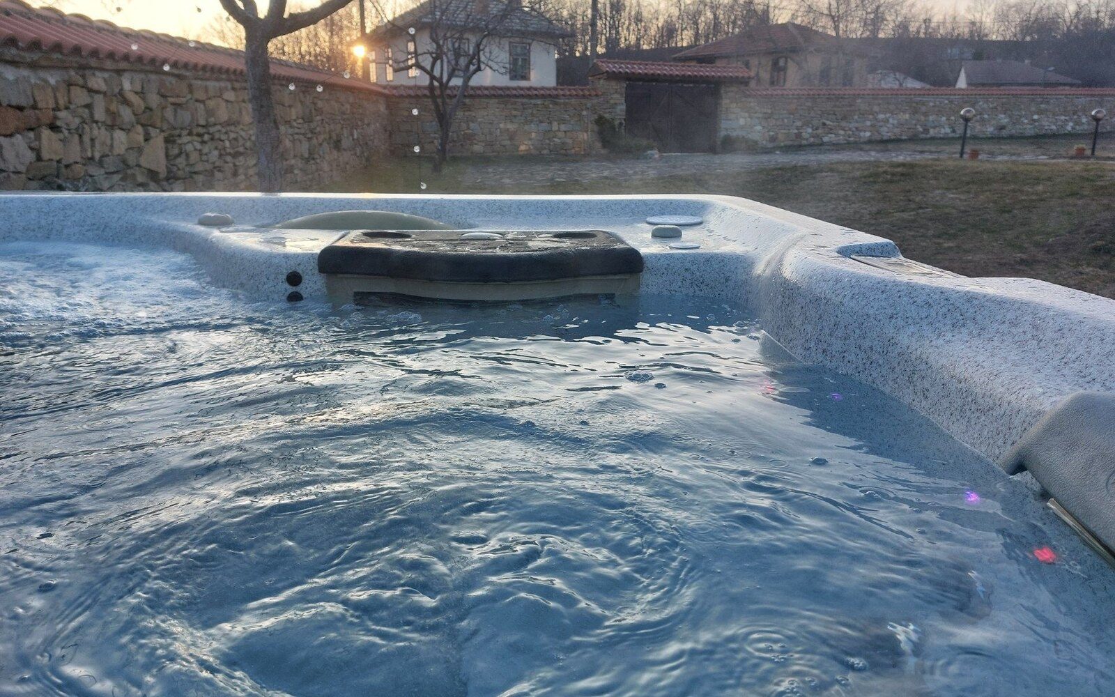 Външно джакузи